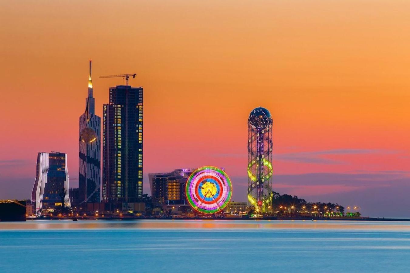Batumi Apartment Dar Tower Bagian luar foto